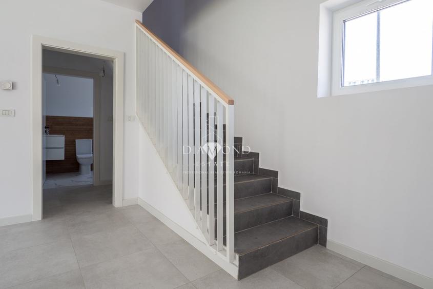 Duplex cu 4 camere cu Canalizare în Pipera