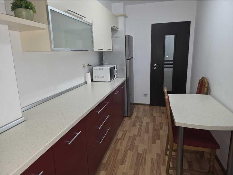 Apartament cu 2 camere decomandat în Popa Șapcă