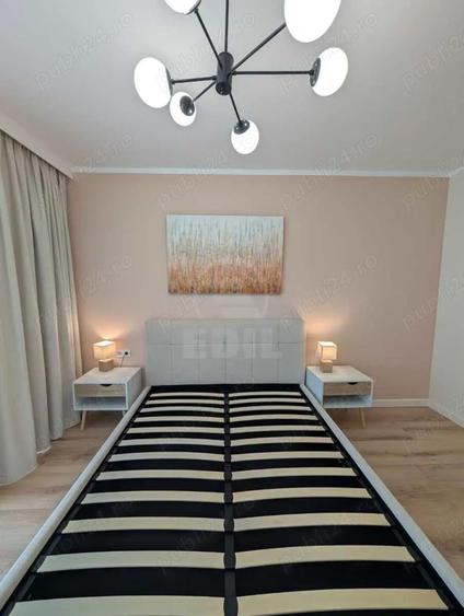 Apartament cu 3 camere semidecomandat în Central