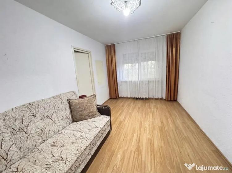 Apartament cu 2 camere semidecomandat în Km 4