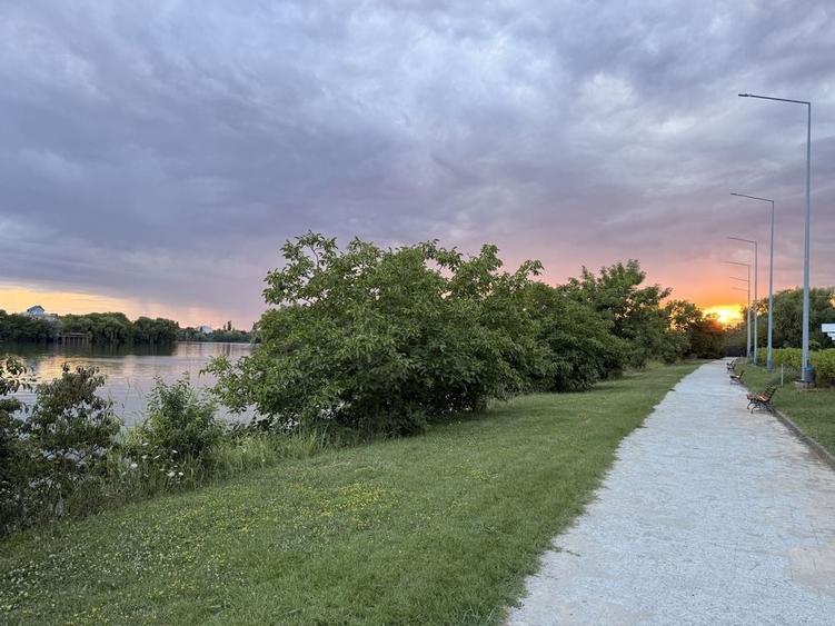 Apartament cu 3 camere în Sud