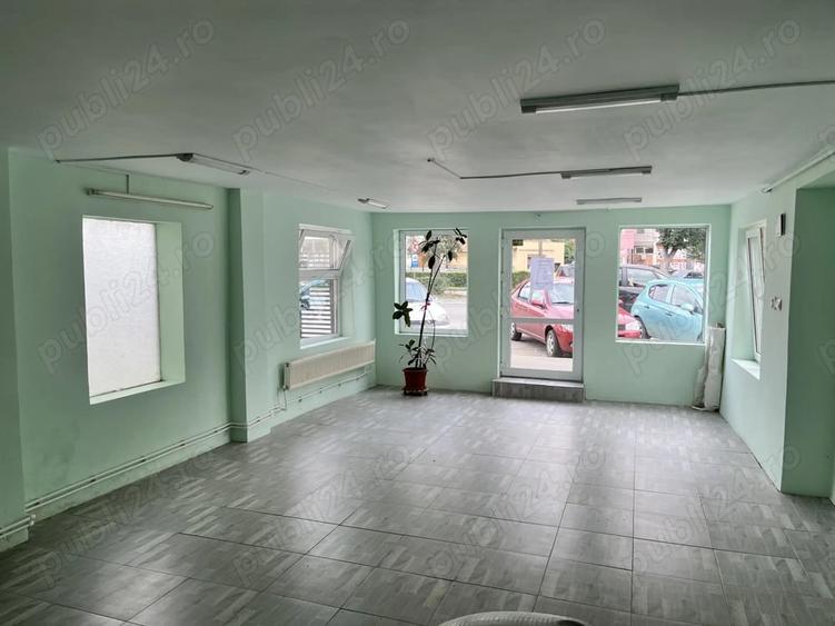 Spațiu comercial, de 60 mp, în Aiud