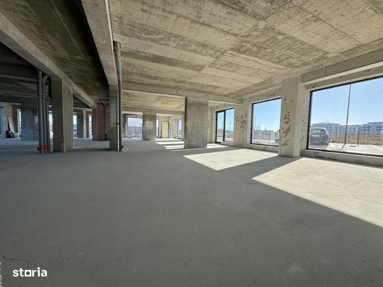 Spațiu comercial, de 200 mp, în Central