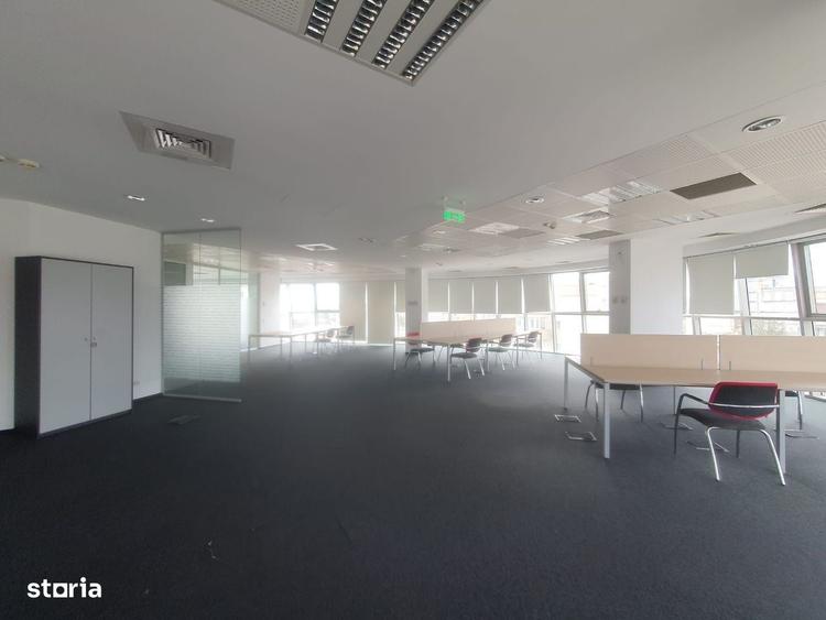 Spațiu comercial, de 1,336 mp, în Armeneasca