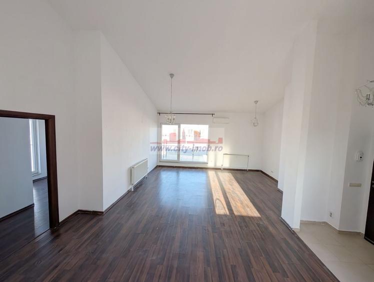 Apartament cu 2 camere semidecomandat în Băneasa