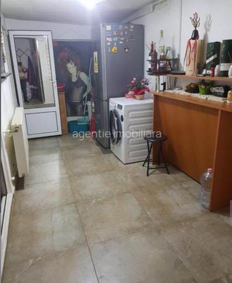 Casă cu 3 camere cu Canalizare în ICIL
