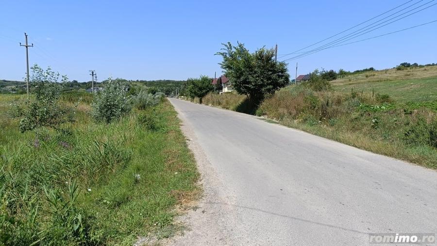 Teren de 2200 mp, în Bucium