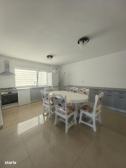 Casă cu 4 camere cu Teren 175 Mp în Grigorescu