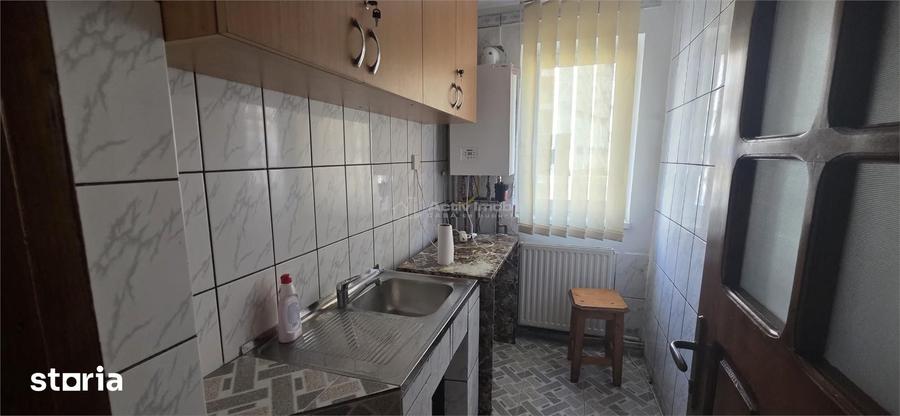 Apartament cu 3 camere în Micro 9
