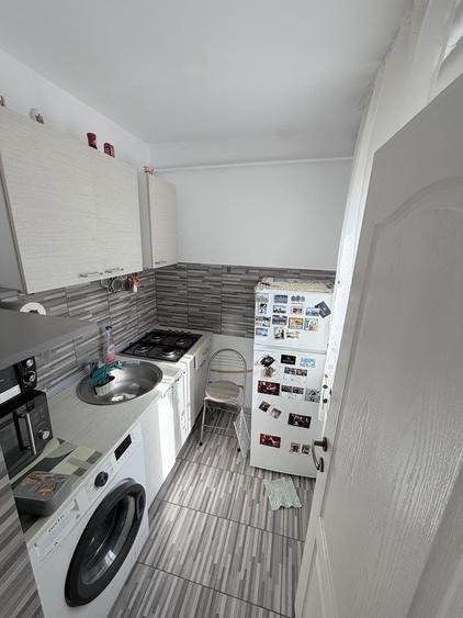 Apartament cu 2 camere semidecomandat în Tătărași