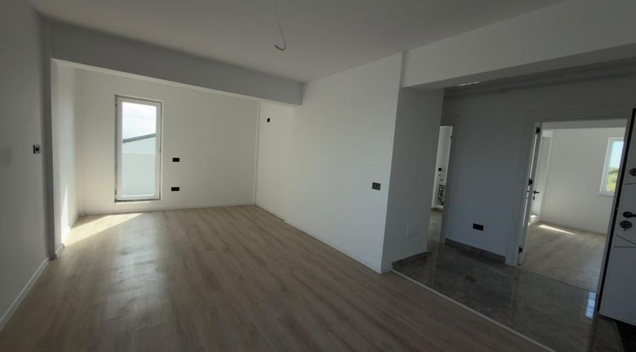 Apartament cu 2 camere decomandat în Sud-Est