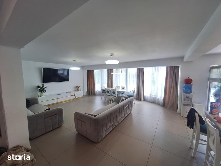 Casă cu 5 camere cu Teren 1200 Mp în Spitalul Județean