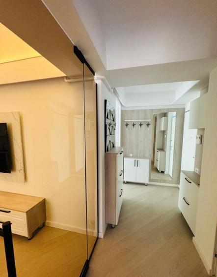 Apartament cu 3 camere decomandat, mobilat în Pipera