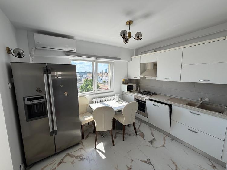 Apartament cu 3 camere decomandat în Dorobanți