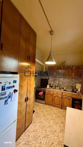 Apartament cu 3 camere în Vatra Luminoasă