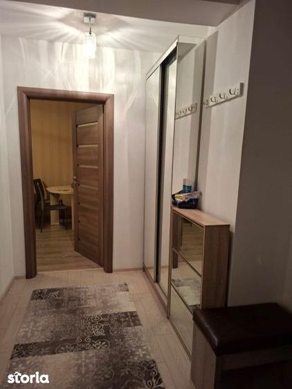 Apartament cu 2 camere decomandat, mobilat în Central
