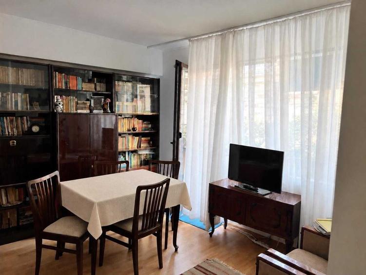 Apartament cu 2 camere semidecomandat în Universitate