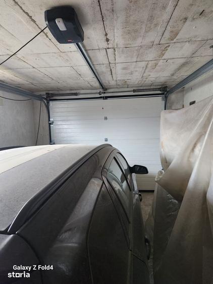 Casă cu 4 camere cu Teren 1700 Mp în Zamostea