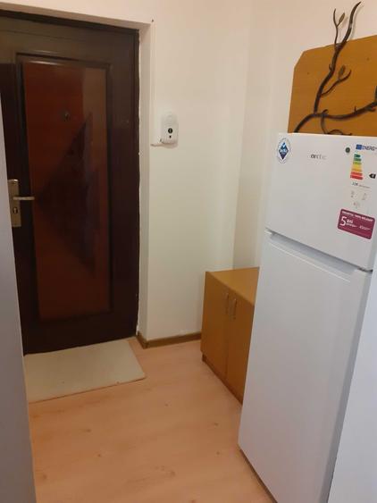 Garsonieră semidecomandată în Brazda lui Novac