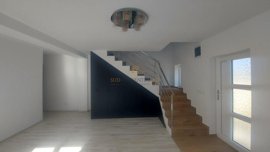 Duplex cu 3 camere cu Canalizare în Berceni
