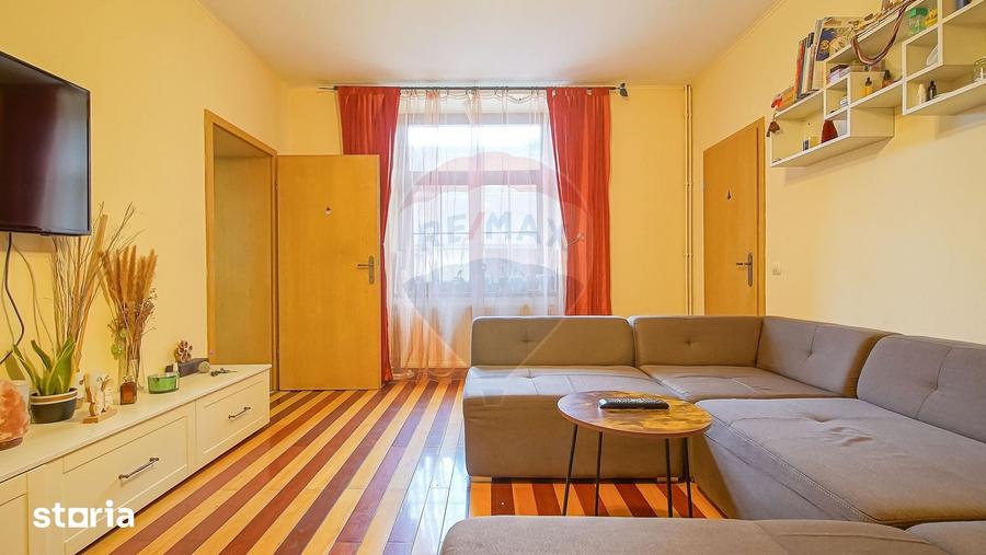 3 camere tip casa, parcare proprie, pod ?i magazie, Str. Lunga - 16