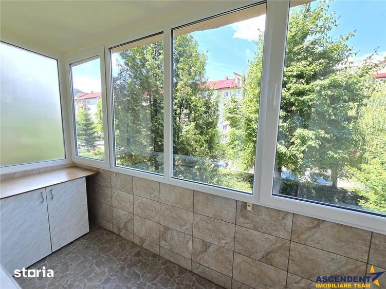 Apartament cu 3 camere decomandat, mobilat în Dârste