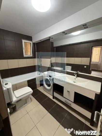 Apartament cu 3 camere decomandat în Centrul Istoric