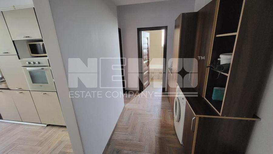 Apartament cu 3 camere semidecomandat, mobilat în Burdujeni