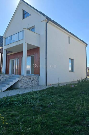 Casă de vânzare, 5 camere, semifinisată, Feleac, supraf. 190mp,teren 500mp