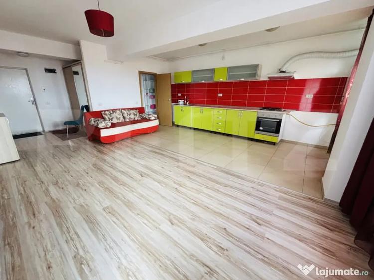 Apartament cu 2 camere decomandat în Răcădău