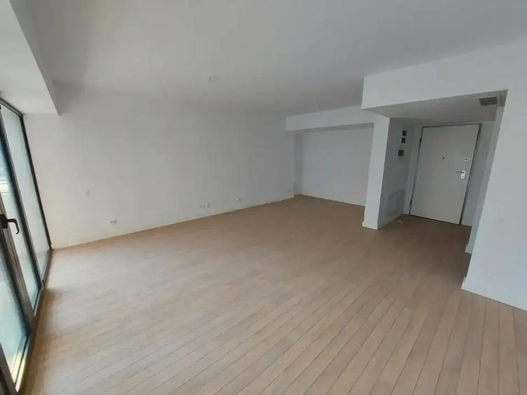 Apartament cu 3 camere decomandat în 13 Septembrie