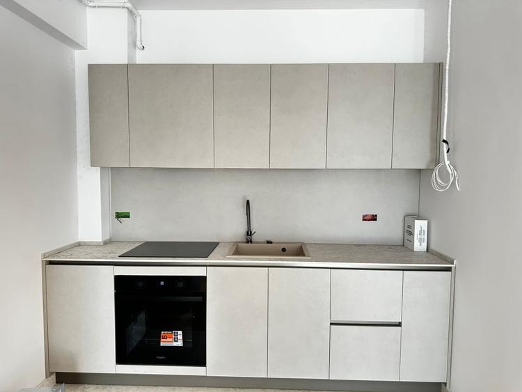 Apartament cu 2 camere, mobilat în Central