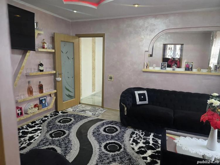 Apartament cu 2 camere semidecomandat în Central