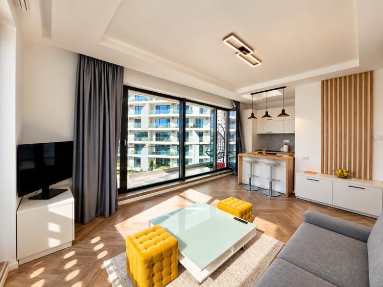 Apartament cu 2 camere decomandat, mobilat în Mamaia