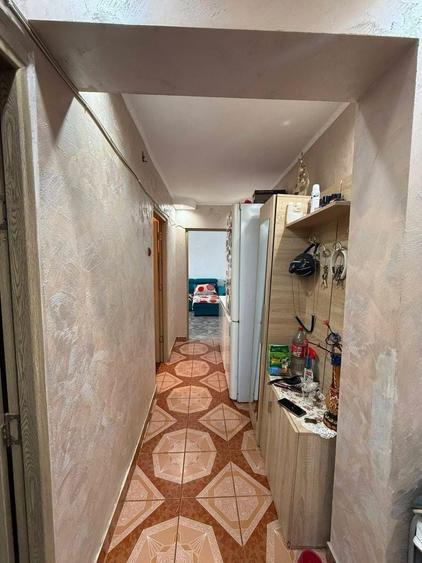 Apartament cu 2 camere decomandat în Radomirești