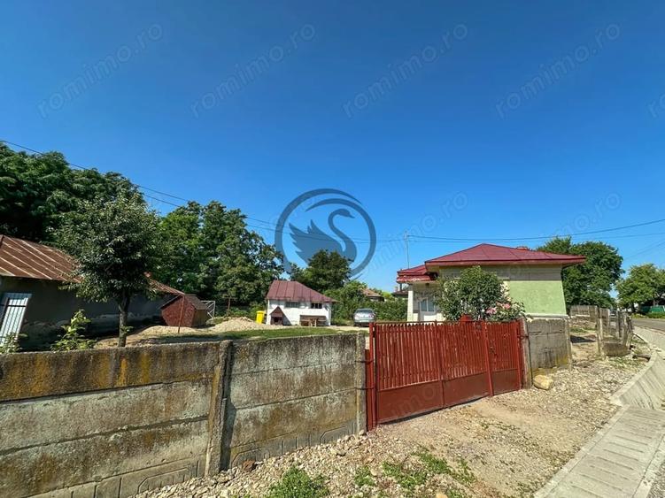 Casă cu 2 camere cu Teren 557 Mp în Gorgota