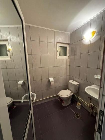 Spațiu comercial, de 34 mp, în