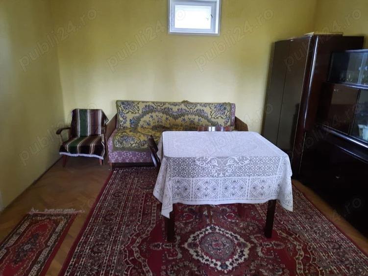 Casă cu 5 camere în Tulca