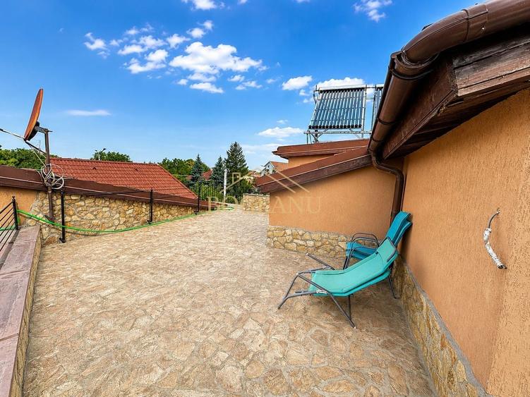 Casă cu 10 camere cu Canalizare în Bogdăneștilor