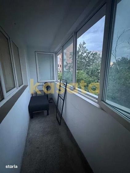 Apartament cu 3 camere în Drumul Taberei