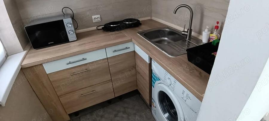 Garsonieră decomandată în Lipovei