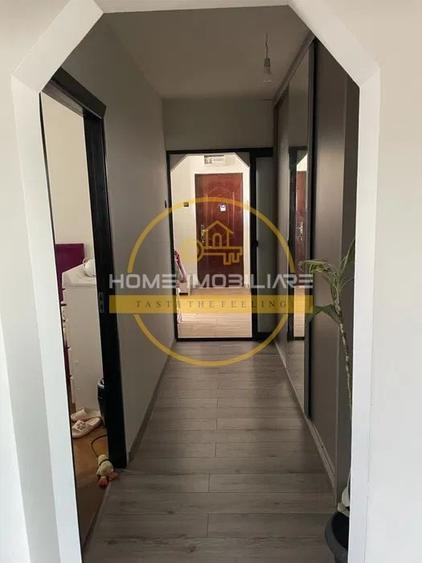 Apartament cu 3 camere decomandat, mobilat în Alexandru cel Bun