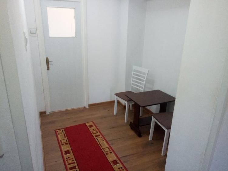 Apartament cu 2 camere decomandat în Calea Victoriei