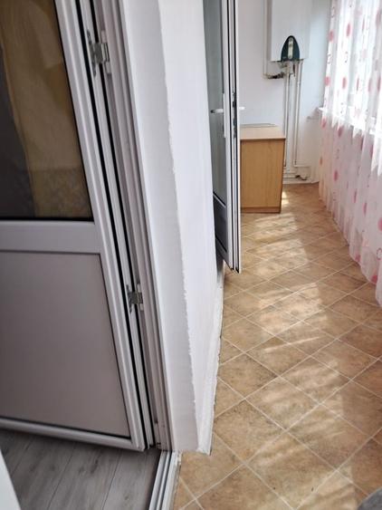 Casă cu 2 camere decomandat cu Teren 55 Mp în Central