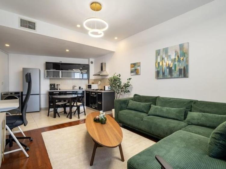 Apartament cu 2 camere semidecomandat, mobilat în Ferdinand