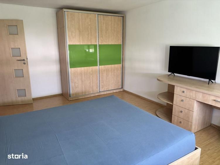 Apartament cu 3 camere decomandat în Băneasa