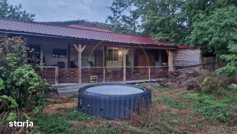 Casă cu 3 camere cu Canalizare în Ohaba