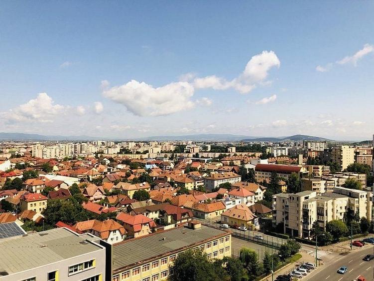 Birou, de 82 mp, în Centrul Civic