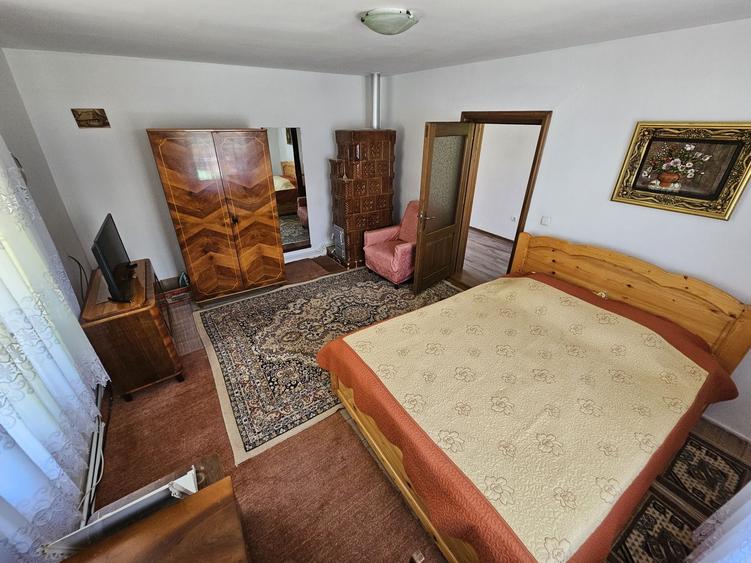 Casă cu 2 camere în Lapoș