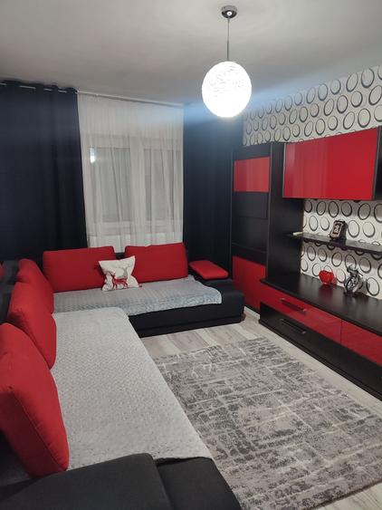 Apartament cu 2 camere decomandat în Băceni